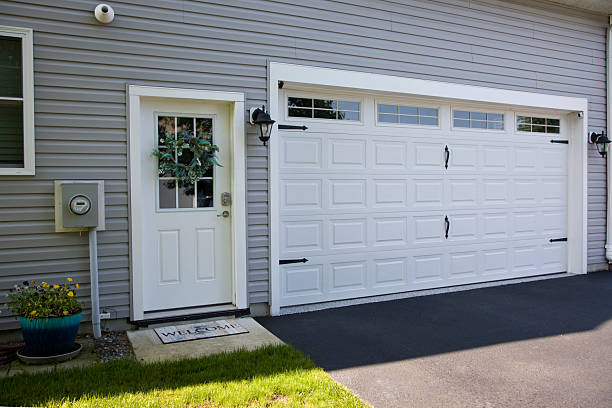 24/7 Emergency Garage Door Roller Replacement experts in Bertsch-Oceanview, CA